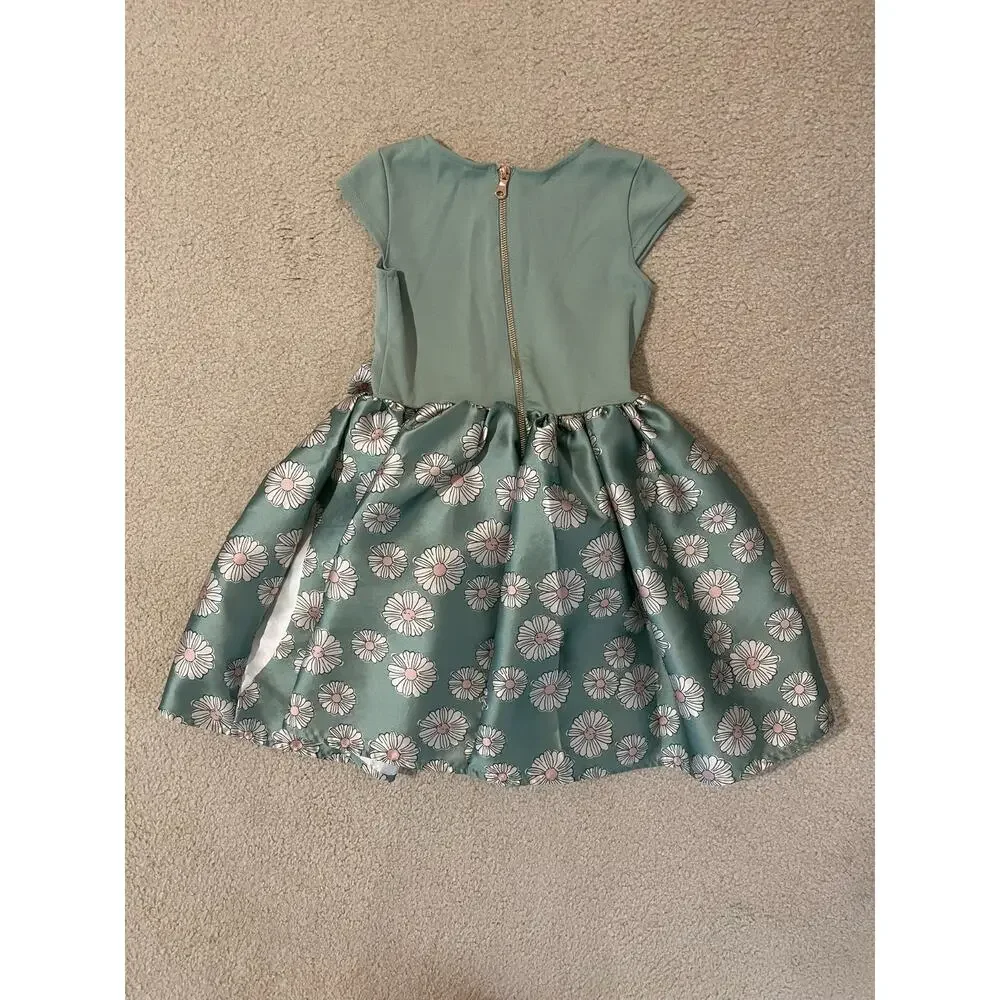 H&M Girls Green Floral Fit & Flare Dress Size 6X/7 6/7 Formal Daisy *Small Flaw